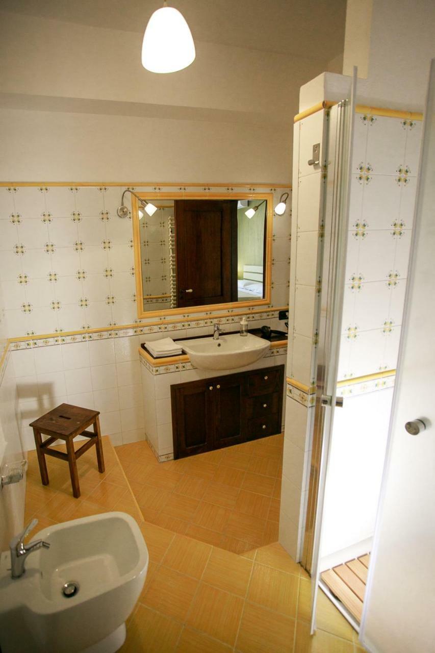 B&B Scirocco House Oliveri Exterior photo
