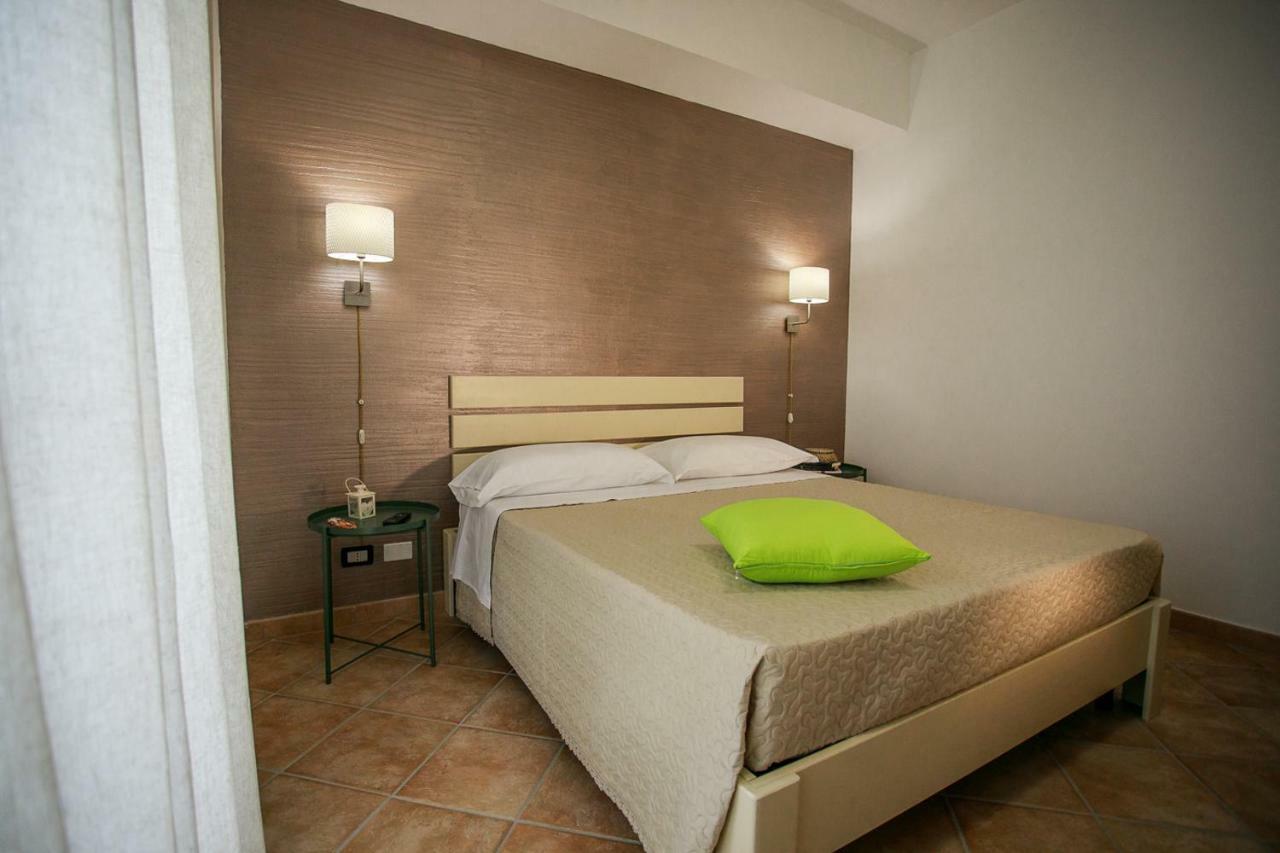 B&B Scirocco House Oliveri Exterior photo